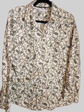 Women's Long Sleeve Button-up Shirt